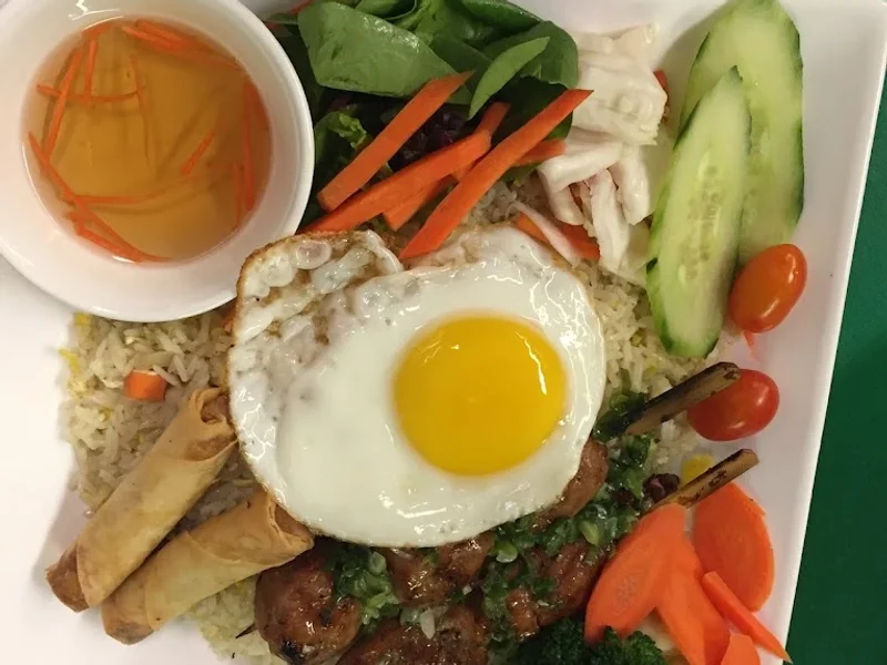 Golden Elephant Vietnamese & Thai Cuisine 金象苑 越南 泰國美食