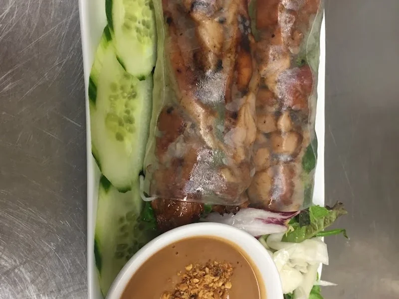 Golden Elephant Vietnamese & Thai Cuisine 金象苑 越南 泰國美食