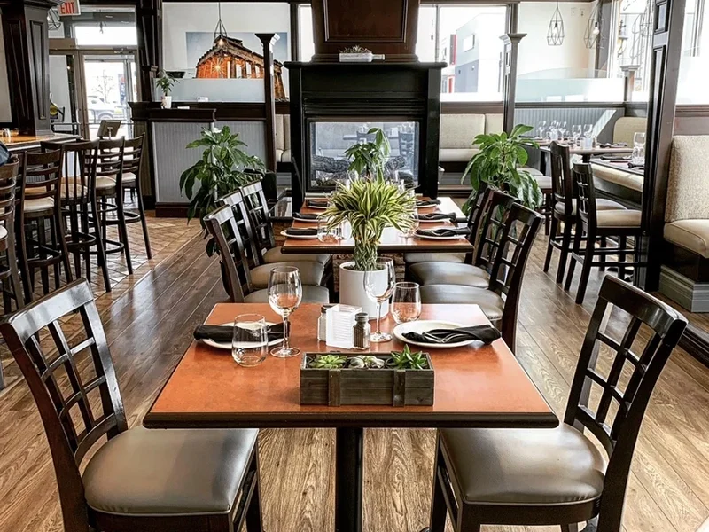 IOS Estiatorio & Wine Bar