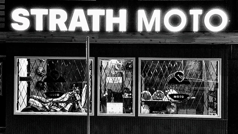 STRATH MOTO