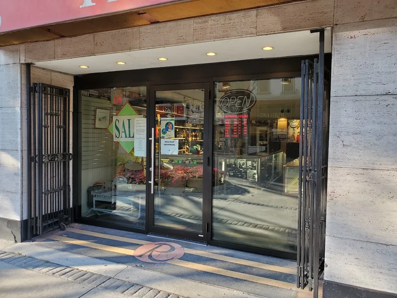 G W Thompson Jeweller And Pawnbroker Inc