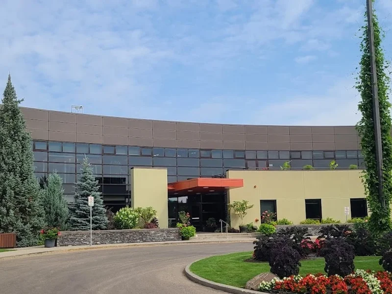 The Derrick Golf and Winter Club