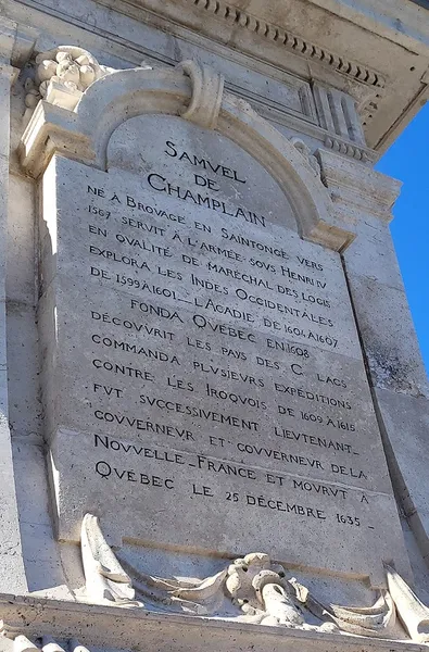 Monument Samuel-De Champlain