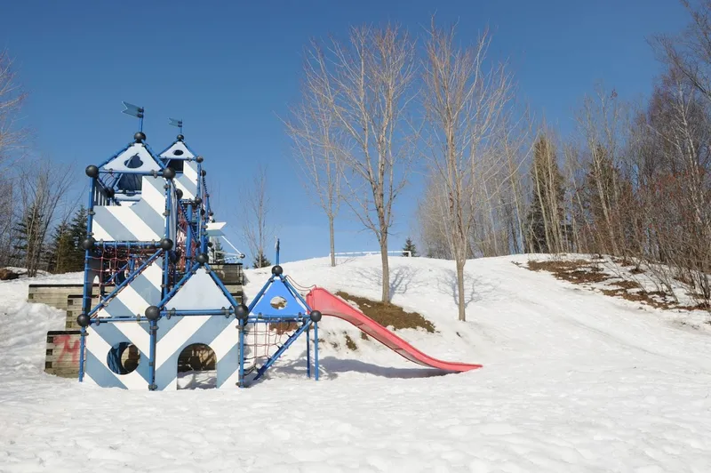 Escarpement Park