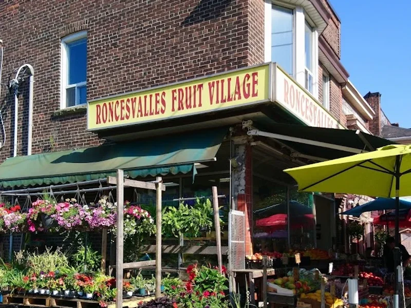 Roncesvalles Fruit Village