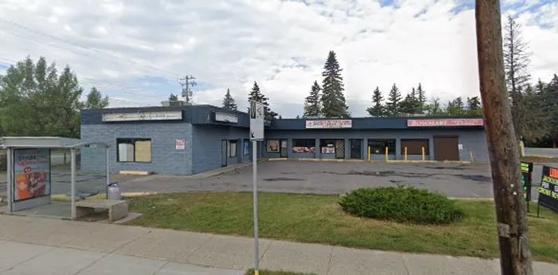 Bowness Liquor