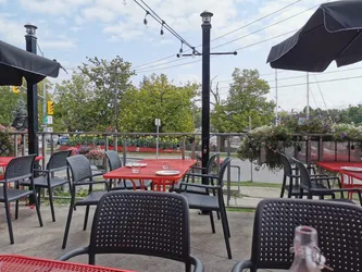 Best of 5 restaurants in Welland Canals Parkway Saint Catharines