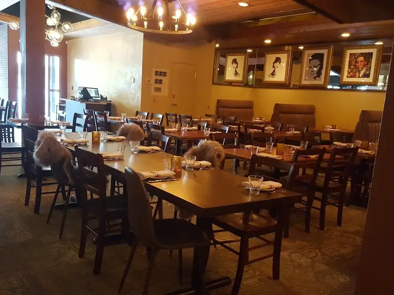 Taverna Italian Kitchen + Bar