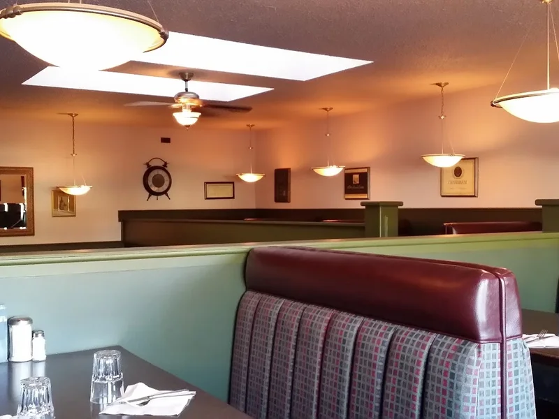 Kisavos Restaurant & Lounge