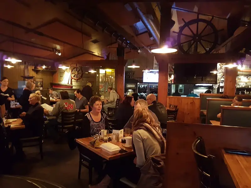 Jake's Grill & Oyster House