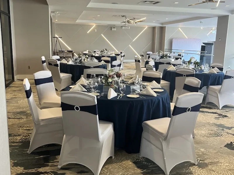 River-Room Restaurant