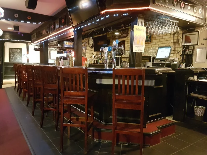 Simcoe Restobar & Lounge
