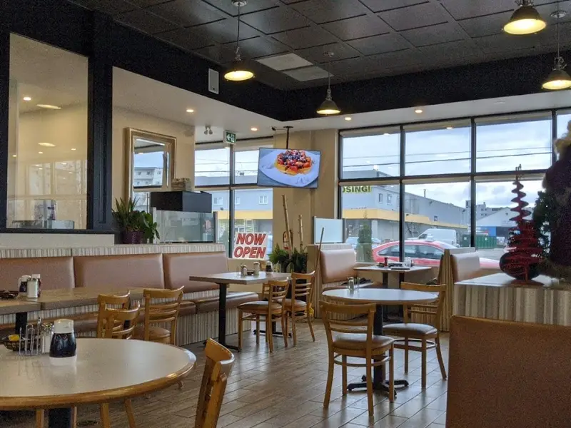 Crepe Castle Restaurant (Oshawa)