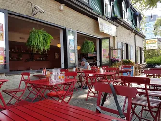 Top 10 restaurants with outdoor seating in Kensington Market Toronto