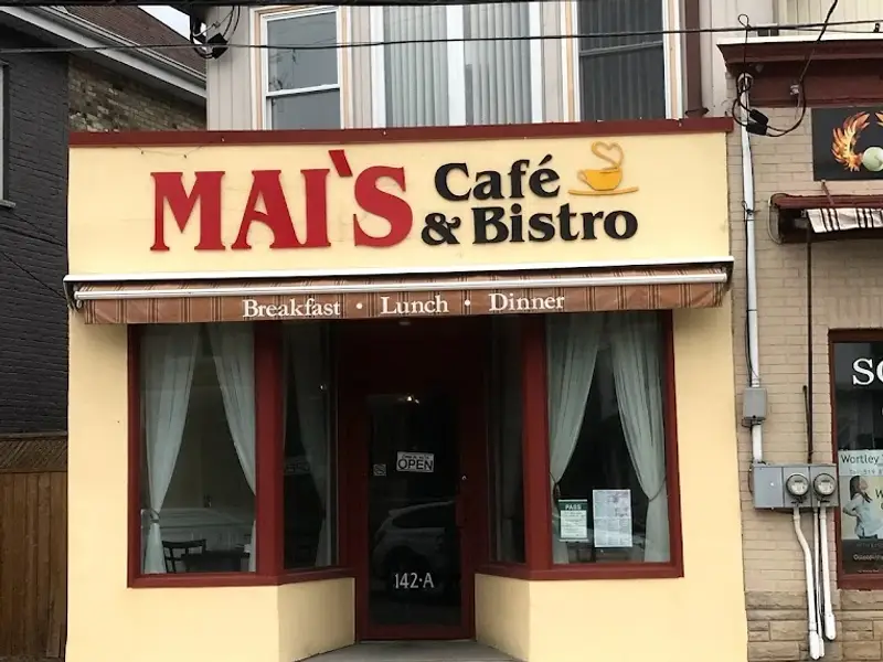Mai's Café & Bistro