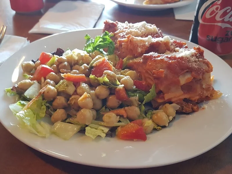 Mangia Mangia Eatery & Cafe