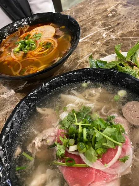 Restaurant I Am Pho Laval