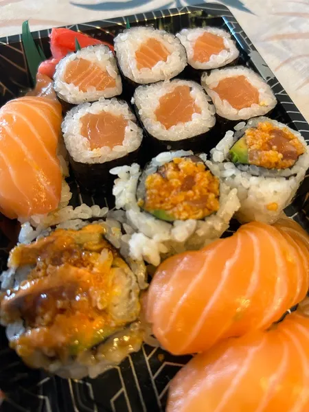 Mac's Sushi