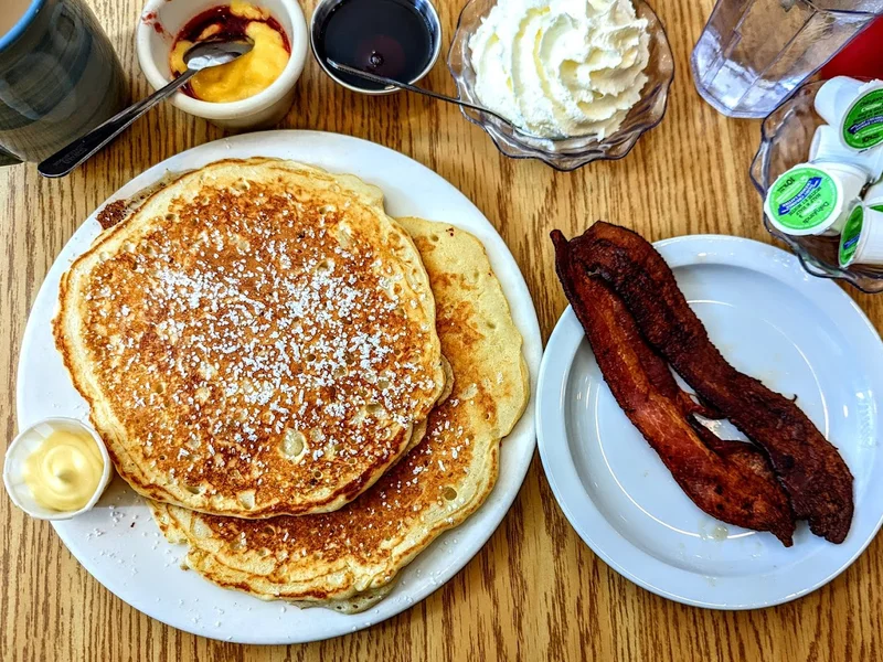 Floyd's Diner James Bay