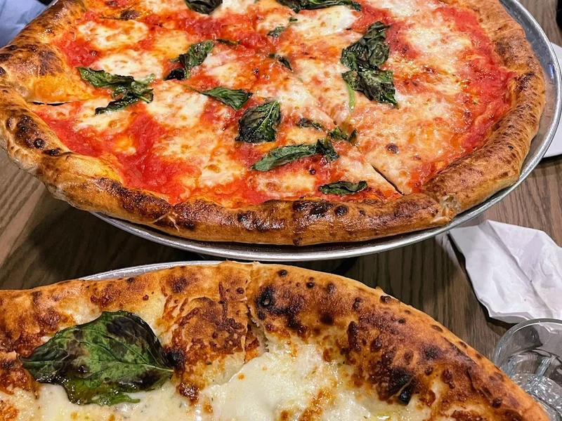 Famoso Italian Pizzeria - Heartland Town Centre