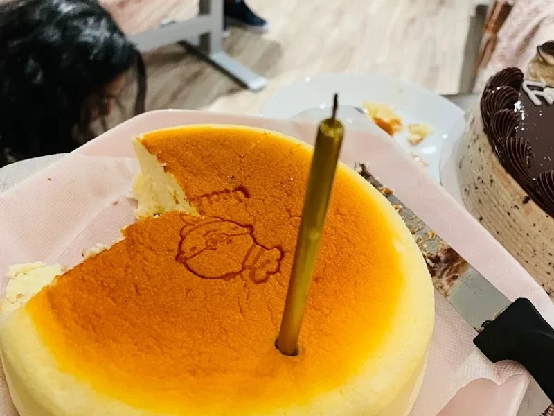 Uncle Tetsu's Japanese Cheesecake, Square One Shopping Centre