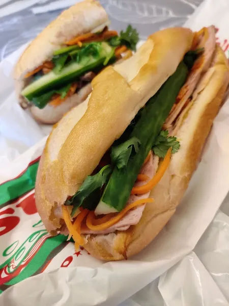 Che Thuy Nga - Viet Subs Banh Mi