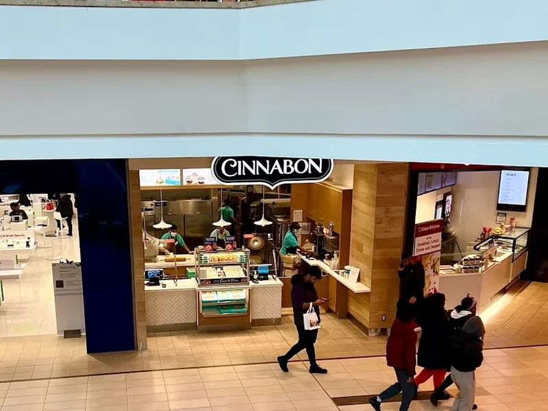 Cinnabon