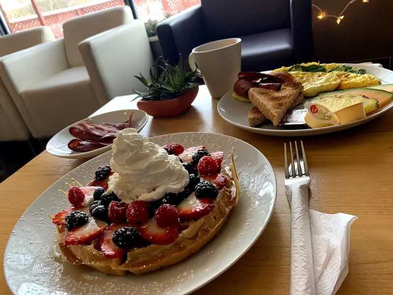 Luna Crepes & Cafe