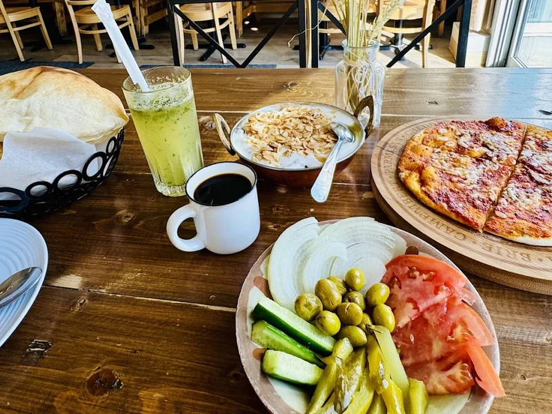 Phynicia Restaurant