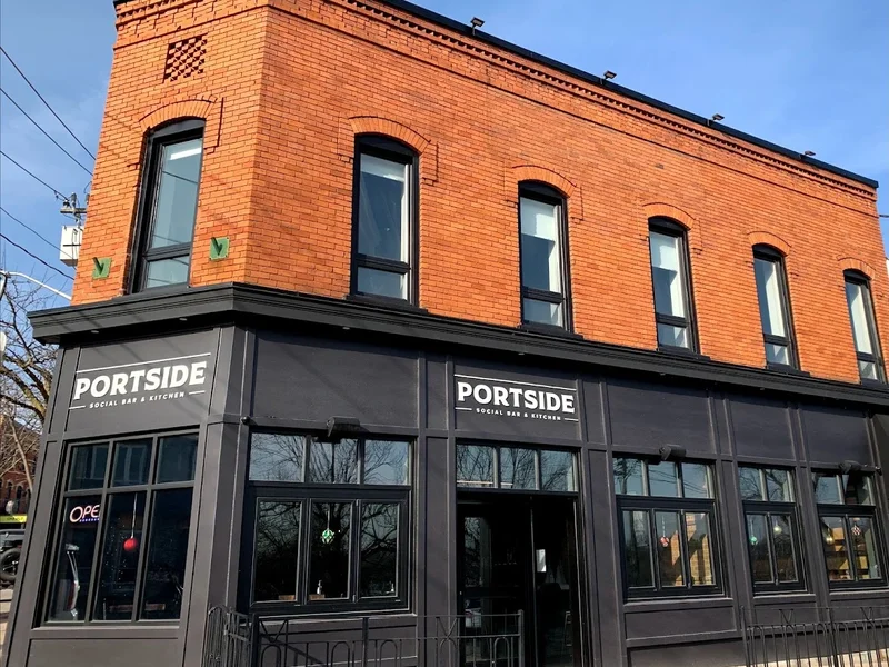 PORTSIDE Social Bar & Kitchen
