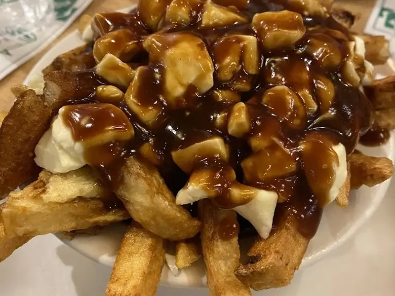 Greenspot Restaurant - Smoked Meat - Breakfast - Burgers