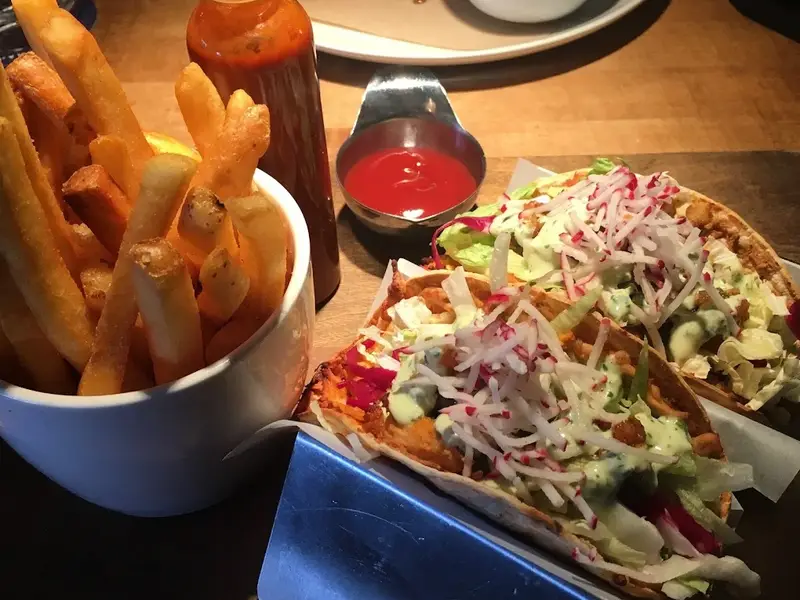 Moxies Kanata Restaurant