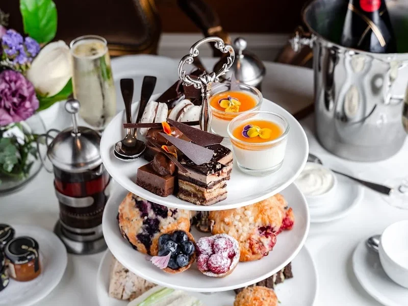 Bacchus Restaurant & Lounge