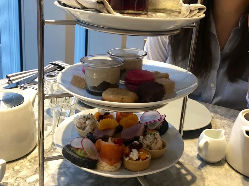 Holts Café | Contemporary Canadian Cuisine