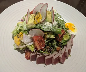 salads in Cliff Bungalow Calgary