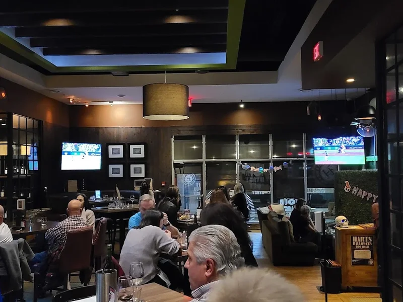 Hart's Table & Bar