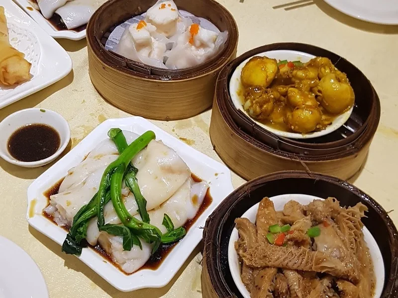 Royal Palace Seafood Restaurant 敦煌海鲜酒家(Best Price on Website!)