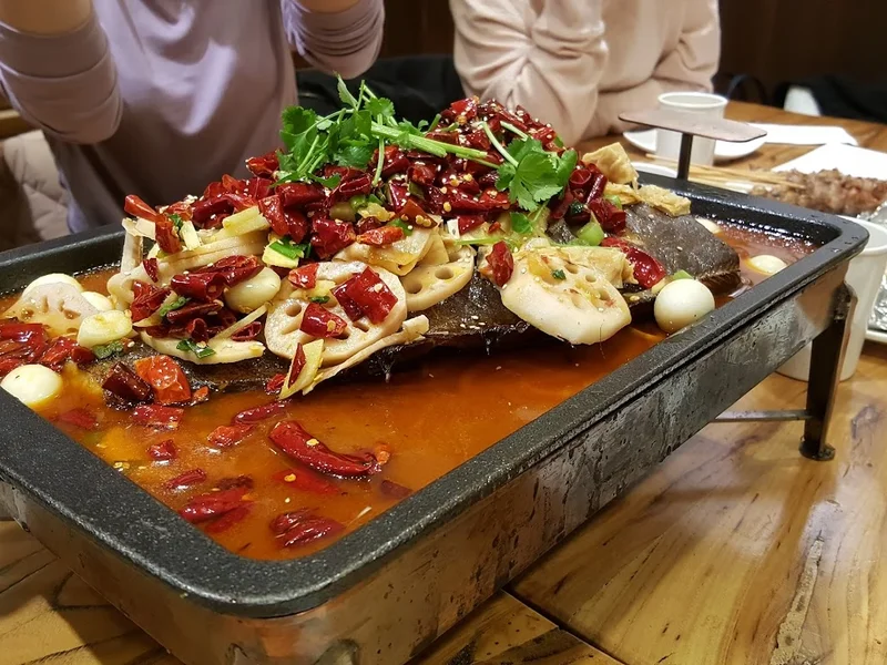 Happy Tree House BBQ Kingsway木屋炭烤(溫哥華店)