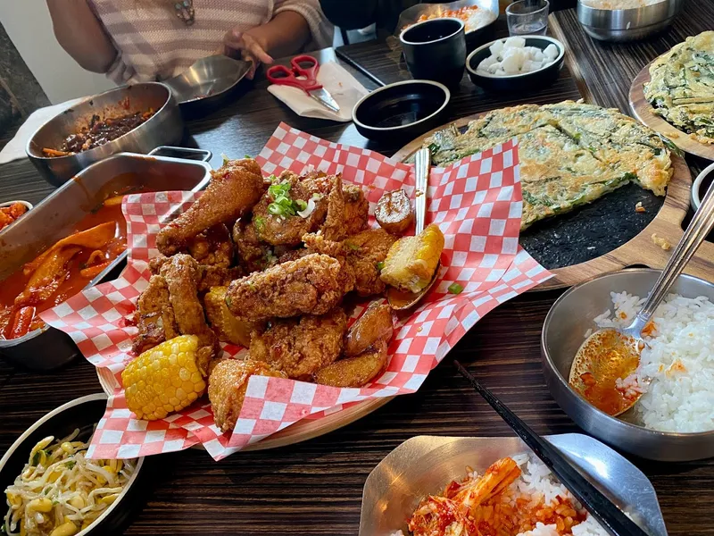 Kosoo Korean Chicken & BBQ - Robson Location