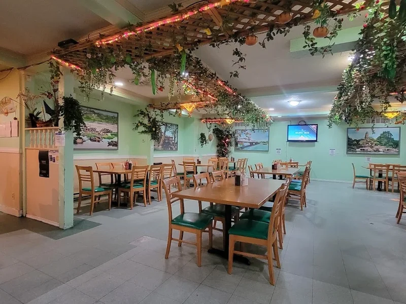 Song Huong Restaurant