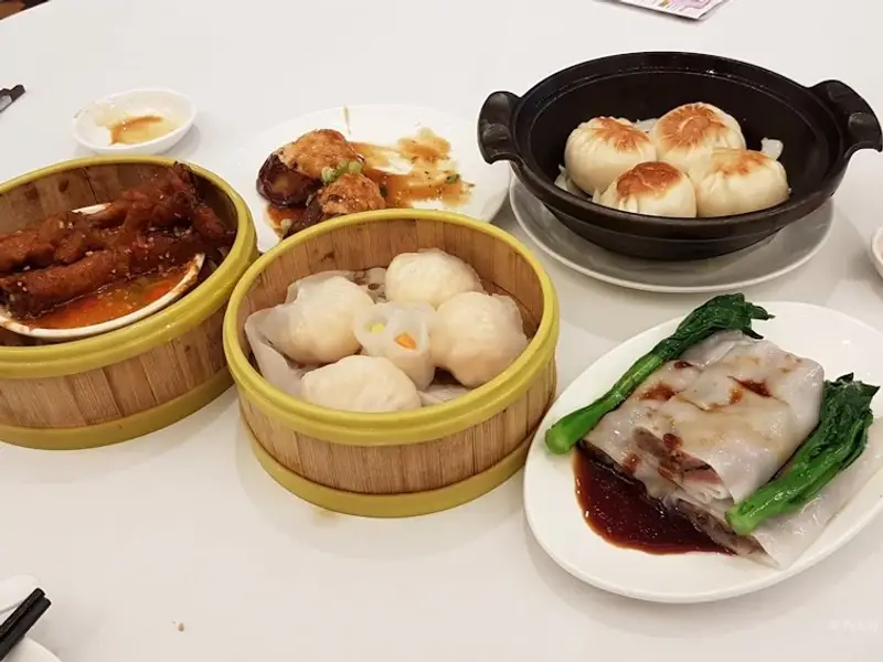 Neptune Palace Seafood Restaurant (Vancouver)