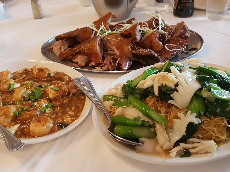 Kam Shing Van Horne Restaurant