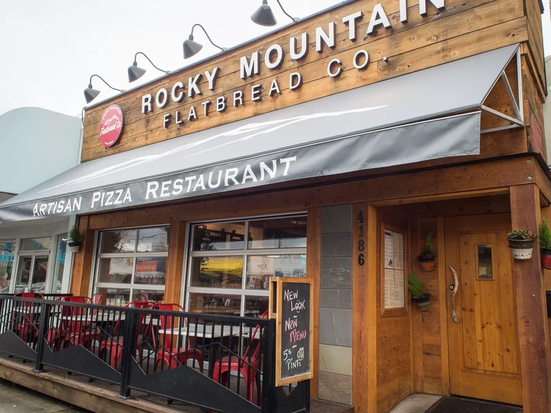 Rocky Mountain Flatbread, Main Street