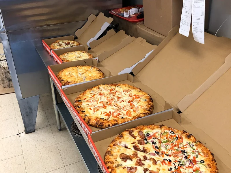 Willy’s pizza Stittsville