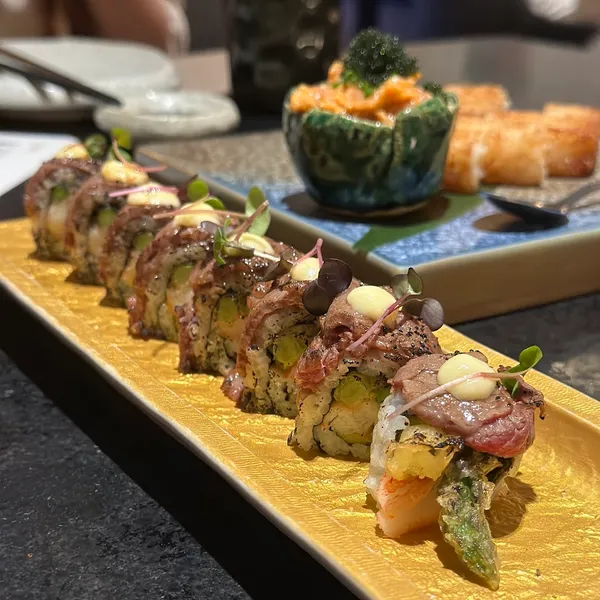 Tozen Sushi Bar