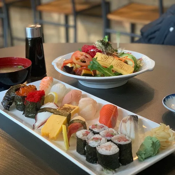 Tsuki Sushi Bar