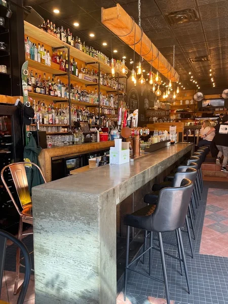 Le Pot Papilles et Cocktails