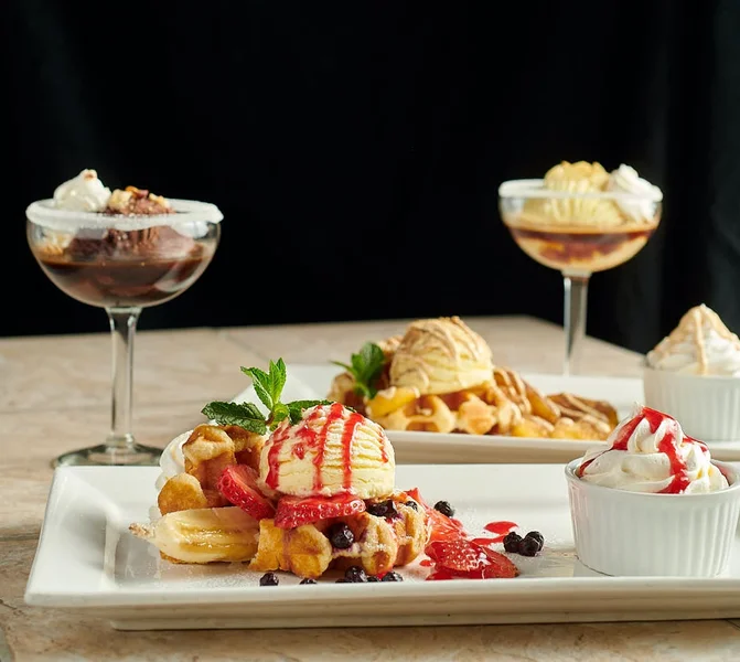 Symposium Cafe Restaurant | OSHAWA