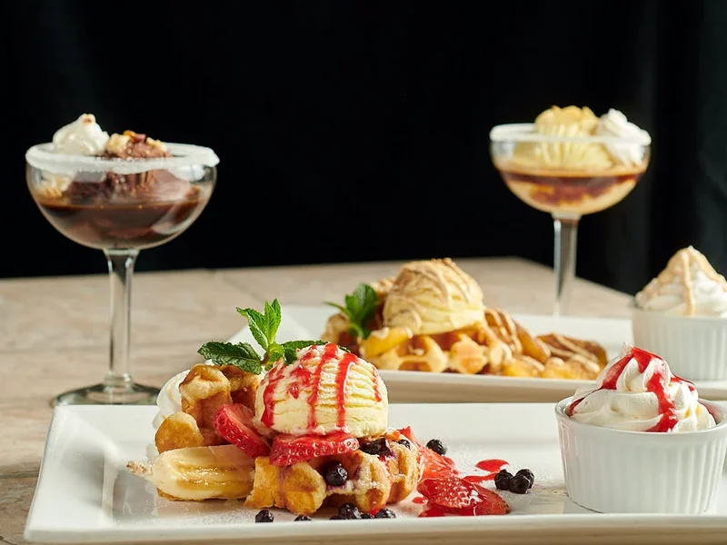 Symposium Cafe Restaurant | OSHAWA