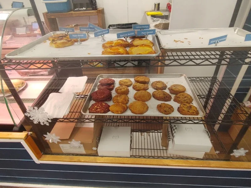 Belle Vie Cafe & Bakery and Eatery